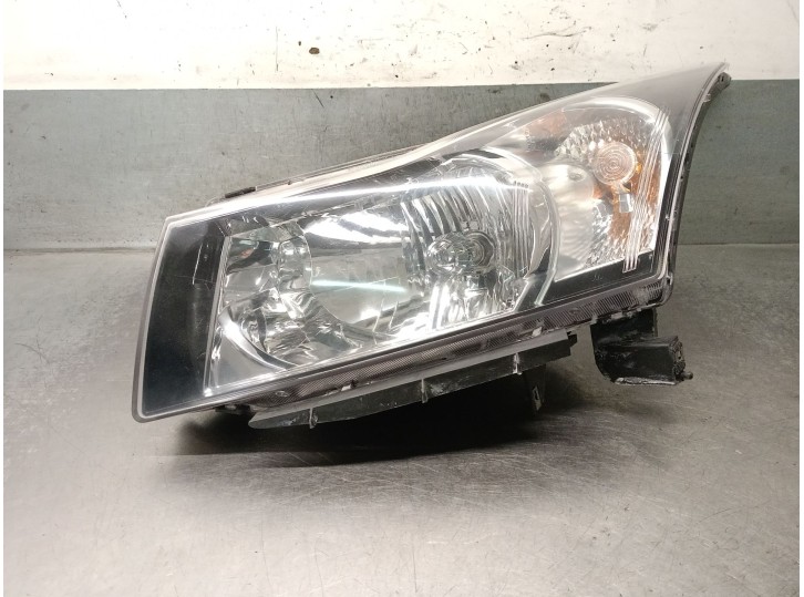 Recambio de faro izquierdo para chevrolet cruze (j300) 2.0 cdi referencia OEM IAM 95956271 95956271 