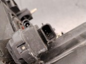 Recambio de faro derecho para toyota auris (_e15_) 1.4 d-4d (nde150_) referencia OEM IAM 8113002470 89902221