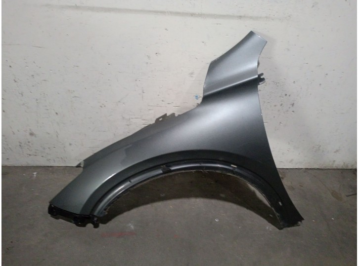 Recambio de aleta delantera izquierda para infiniti qx30 2.2 d awd referencia OEM IAM F31015DAMB F31015DAMB 