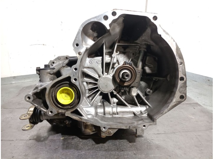 Recambio de caja cambios para nissan almera ii hatchback (n16) 1.5 referencia OEM IAM 4M40 320104M506 