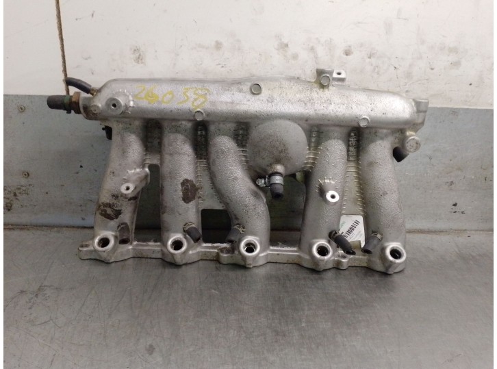 Recambio de colector admision para volvo v70 ii (285) 2.4 t referencia OEM IAM 09488033 9488034 
