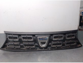 Replacement front grille for Dacia Duster (HM_) 1.5 dCi 115 4x4 (HMAD) OEM IAM reference 623105634R 