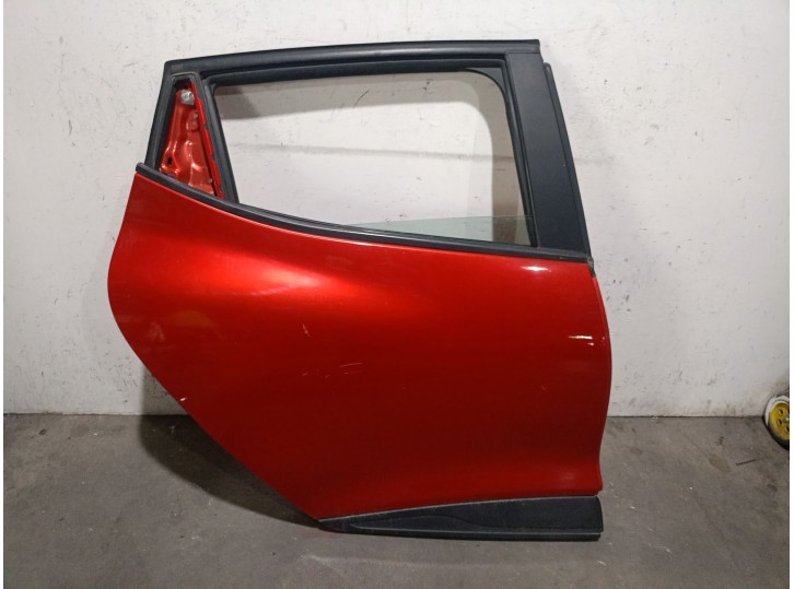 Recambio de puerta trasera derecha para renault clio iv (bh_) 1.2 16v referencia OEM IAM 821008626R 821008626R 