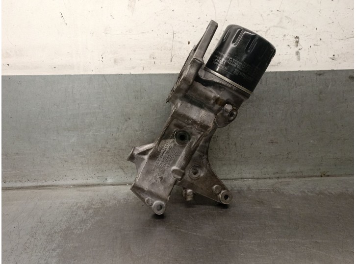 Recambio de soporte alternador para skoda yeti (5l) 1.2 tsi referencia OEM IAM 03F903143H 03F903141F 