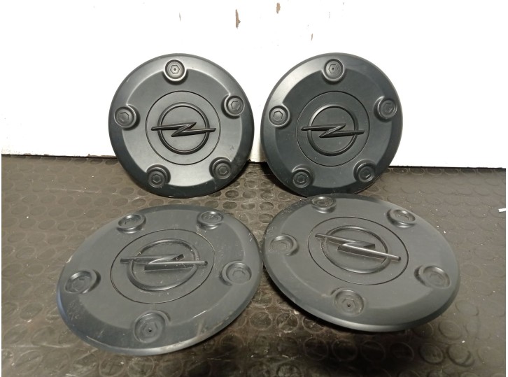 Replacement hubcap for Opel Vivaro C van (K0) 2.0 OEM IAM reference 9833710277 
