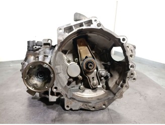 CAJA CAMBIOS EGR 02J300047MX 641002