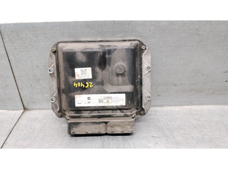 Replacement engine control unit (ECU) for Opel Astra H Station Wagon (A04) 1.7 CDTi (L35) OEM IAM reference 55571776 MB275800954