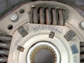 Replacement clutch kit for Renault Clio IV (BH_) 1.2 16V OEM IAM reference 302102934R 302102934R 