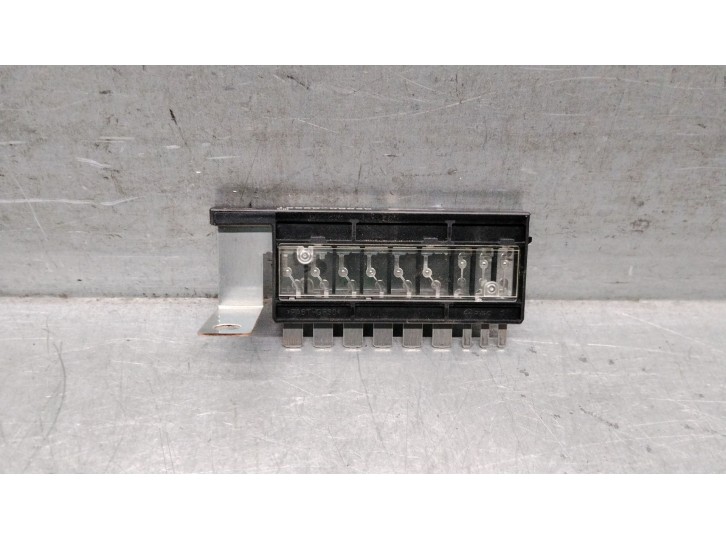 Recambio de caja reles / fusibles para kia niro i (de) e-niro referencia OEM IAM 1898009630 