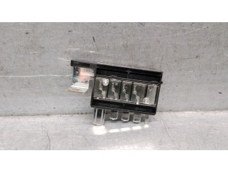 CAJA RELES / FUSIBLES 1898009615 