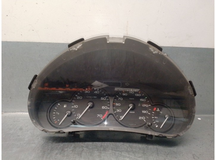 Recambio de cuadro instrumentos para peugeot 206 hatchback (2a/c) 1.4 i referencia OEM IAM 9645096180 6104HV 