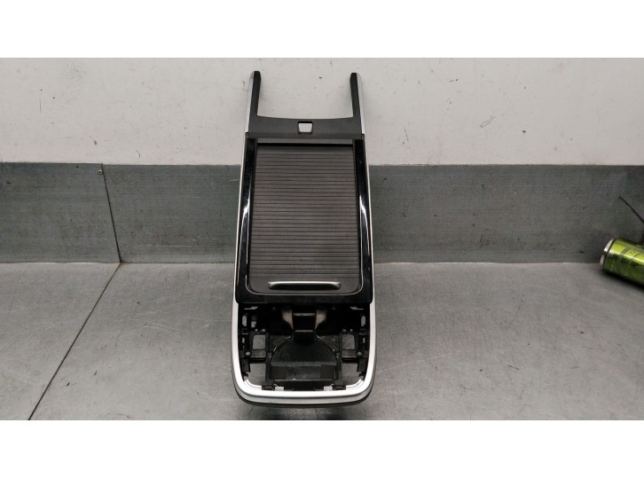 Recambio de consola central para kia niro i (de) e-niro referencia OEM IAM 84650Q4330CSD 84650Q4330CSD 