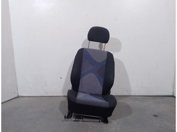 Replacement front right seat for Opel Corsa B (S93) 1.0 i 12V (F08, F68, M68) OEM IAM reference 5165704 5165704 