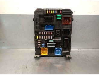 CAJA RELES / FUSIBLES 9832880280 