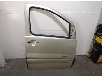 FRONT RIGHT DOOR 9004X7 9004X7 