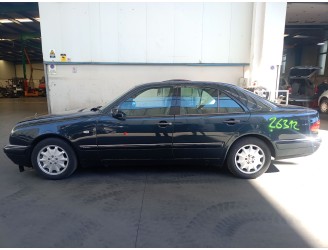 mercedes-benz clase e (w210) del año 1996