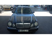 mercedes-benz clase e (w210) del año 1996