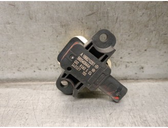 Recambio de sensor impacto para infiniti qx30 2.2 d awd referencia OEM IAM A1668210351 56054084AA