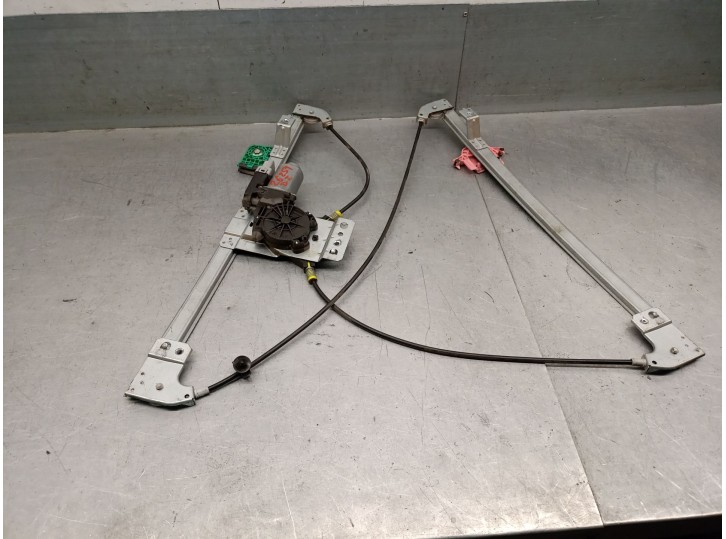 Replacement front left window regulator for Citroën Jumpy II van 2.0 HDi 120 OEM IAM reference 9221Z6 9221Z6 