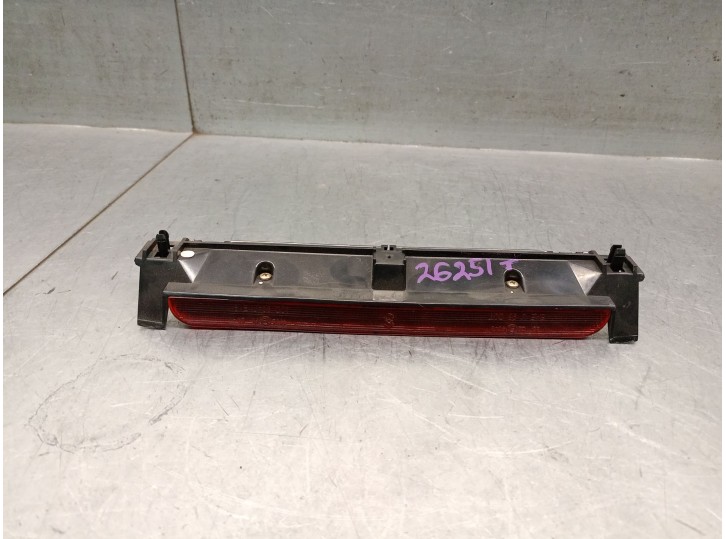 Replacement center brake light for Citroën Jumpy II van 2.0 HDi 120 OEM IAM reference 14899380080 6350CS 