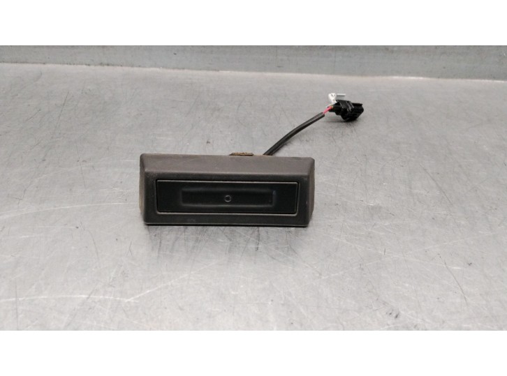 Replacement exterior tailgate handle for Kia Niro I (DE) e-Niro OEM IAM reference 81720G5000 81720G5000 