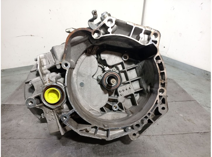 Replacement gearbox for Opel Corsa C (X01) 1.3 CDTi (F08, F68) OEM IAM reference M200SDE 5700495 
