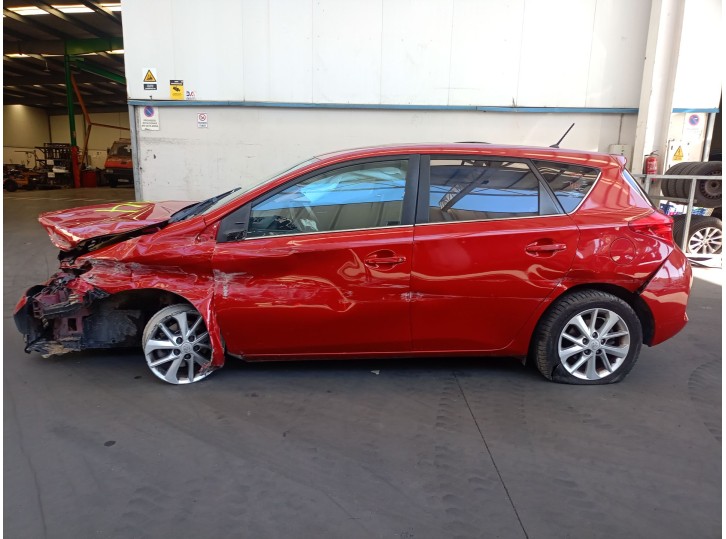 Toyota Auris (_E18_) from the year 2015