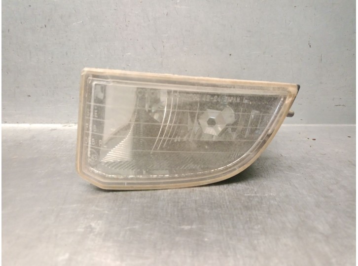 Replacement left fog light for Toyota RAV 4 II (_A2_) 2.0 D 4WD (CLA20_, CLA21_) OEM IAM reference 8122142020 81221