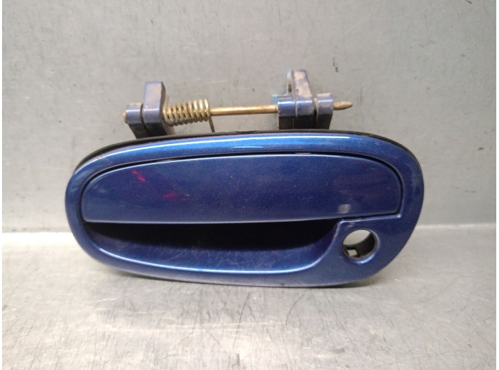 Replacement front left exterior door handle for Daewoo Lacetti Hatchback (KLAN) 1.6 OEM IAM reference 96548041 96548041 