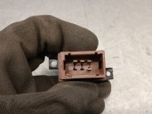 Replacement switch for Renault Laguna I (B56_, 556_) 2.0 (B56C/H/N) OEM IAM reference 7700845435 7700845435 