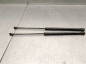 Replacement trunk / tailgate shock absorbers for Volkswagen Golf IV (1J1) 1.9 TDI OEM IAM reference 1J6827550E 1J6827550E 