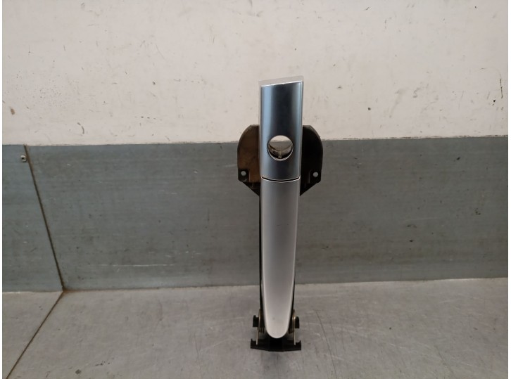 Replacement front right exterior door handle for Peugeot 807 (EB_) 2.2 HDi OEM IAM reference 1487119080 910937 