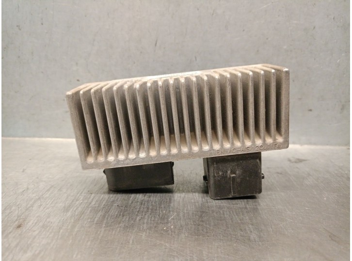 Replacement glow plug relay for Renault Master III Van (FV) 2.3 dCi 150 FWD (FV0F, FV03) OEM IAM reference 8200558
