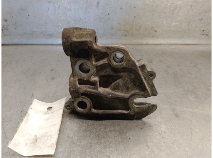 Replacement engine mount for Ford Mondeo IV (BA7) 2.0 TDCi OEM IAM reference 6M516030BA 1367040 