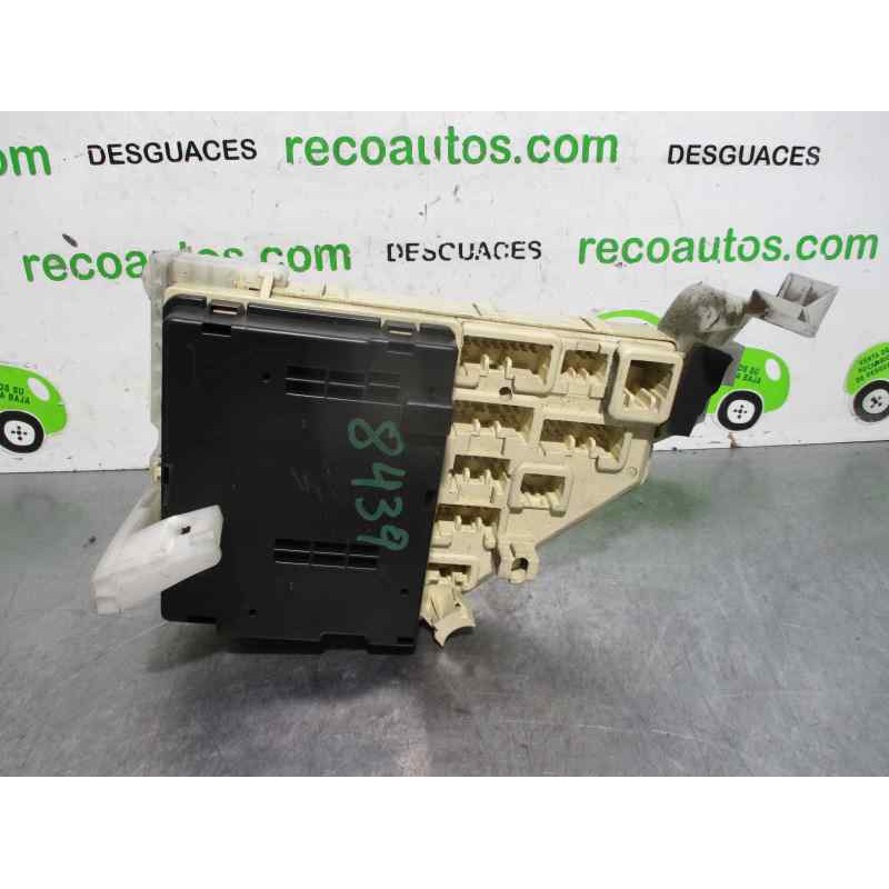 Recambio de caja reles / fusibles para toyota prius (nhw11) 1.5 16v cat referencia OEM IAM 8274247010 8274247010 