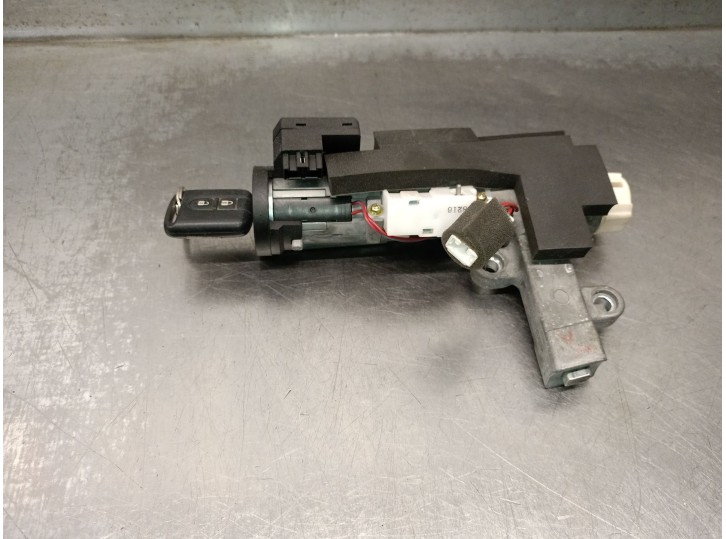 Replacement ignition switch for Nissan Murano I (Z50) 3.5 4x4 OEM IAM reference 28590C9902 28590C9902 