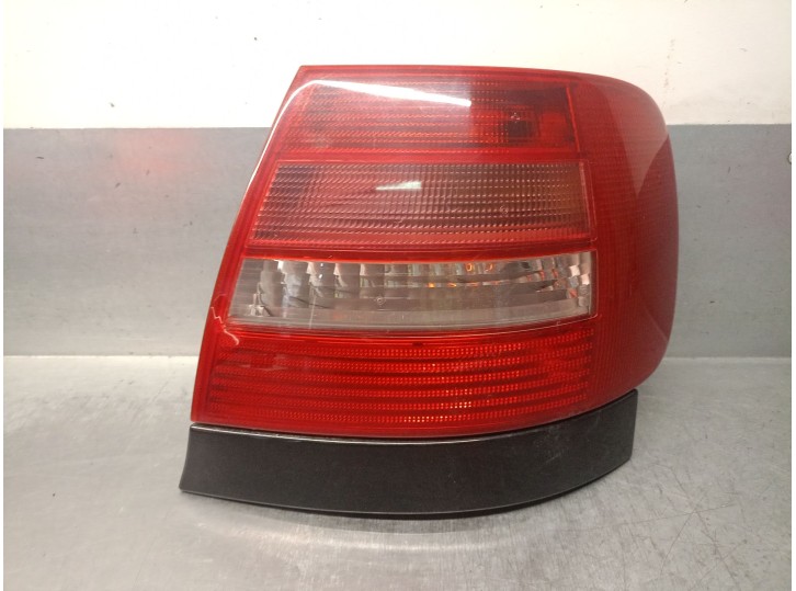 Recambio de piloto trasero derecho para audi a4 b5 (8d2) 2.5 tdi referencia OEM IAM 8D0945096F 8D0945096F 