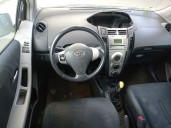 toyota yaris (_p9_) from the year 2006