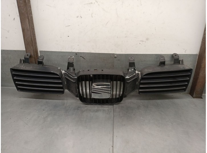 Recambio de rejilla delantera para seat leon (1m1) 1.6 16 v referencia OEM IAM 1M0853653 1M0853653D 