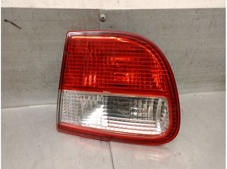 Replacement right tailgate rear light for Seat Leon (1M1) 1.6 16V OEM IAM reference 1M6945108 1M6945108 