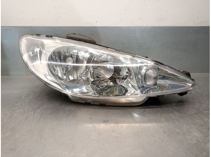 Recambio de faro derecho para peugeot 206 hatchback (2a/c) 1.1 i referencia OEM IAM 9628666780 6205S9 