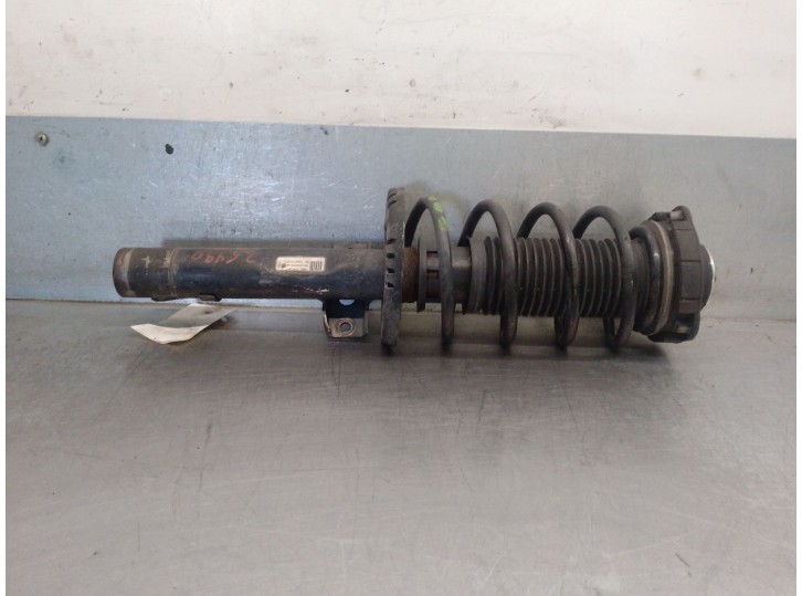 Replacement front right shock absorber for Seat Ibiza III (6L1) 1.9 TDI OEM IAM reference 6Q0413031BS 6Q0413031BS 