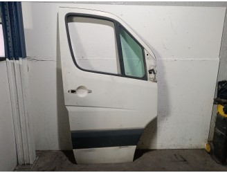 FRONT RIGHT DOOR 2E0831052 2E0831052 