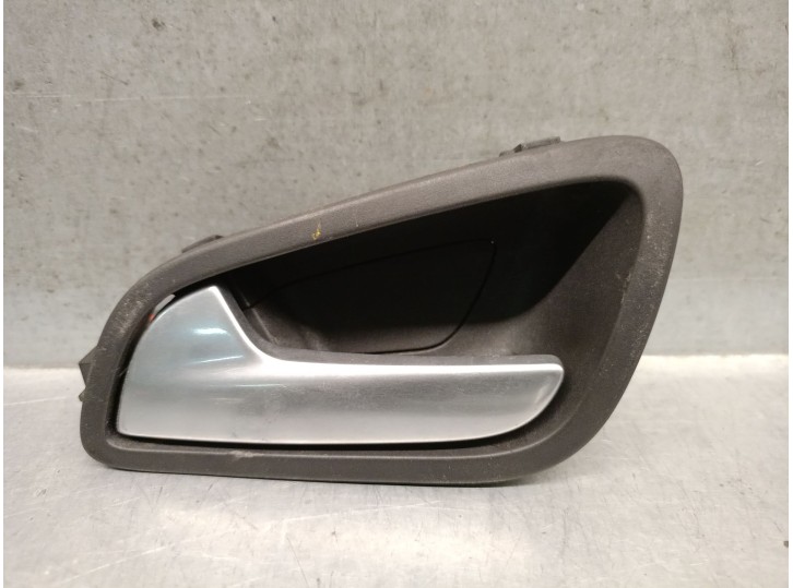Replacement front left interior door handle for Ford Tourneo Courier B460 MPV 1.5 TDCi OEM IAM reference ET76R22601A