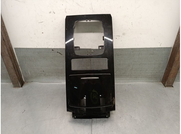 Recambio de reposavasos para infiniti fx 37 awd referencia OEM IAM 10551B11000 969411CA0B 