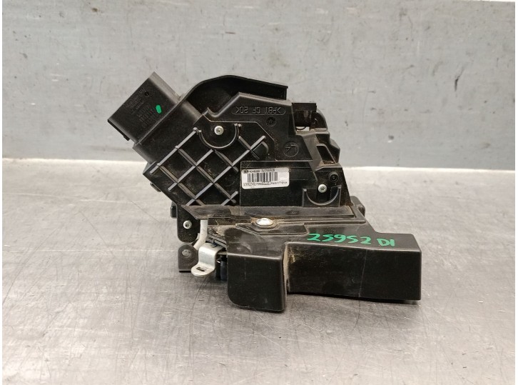 Replacement front left door lock for Volvo V60 I (155) D5 OEM IAM reference 30799308 31416308 
