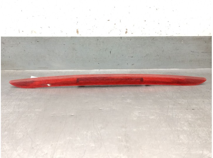 Replacement center brake light for Volvo V60 I (155) D5 OEM IAM reference 31353976 31467107 L90034429