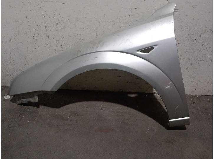 Replacement front left fender for Ford Mondeo III sedan (B4Y) 2.0 16V TDDi / TDCi OEM IAM reference 1204739 1204739 