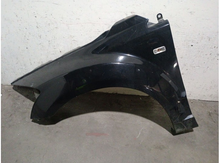 Recambio de aleta delantera izquierda para dodge caliber 2.0 crd referencia OEM IAM 5160021AA 5160021AA 