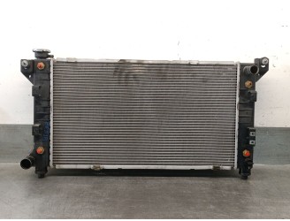 Replacement water radiator spare part for Chrysler Voyager / Grand Voyager III (GS_, NS_) 2.4 i OEM IAM reference 6098401E 46827